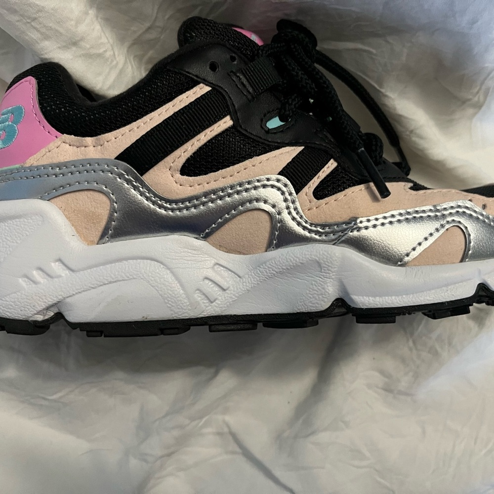 New balance sneakers size 6.5.